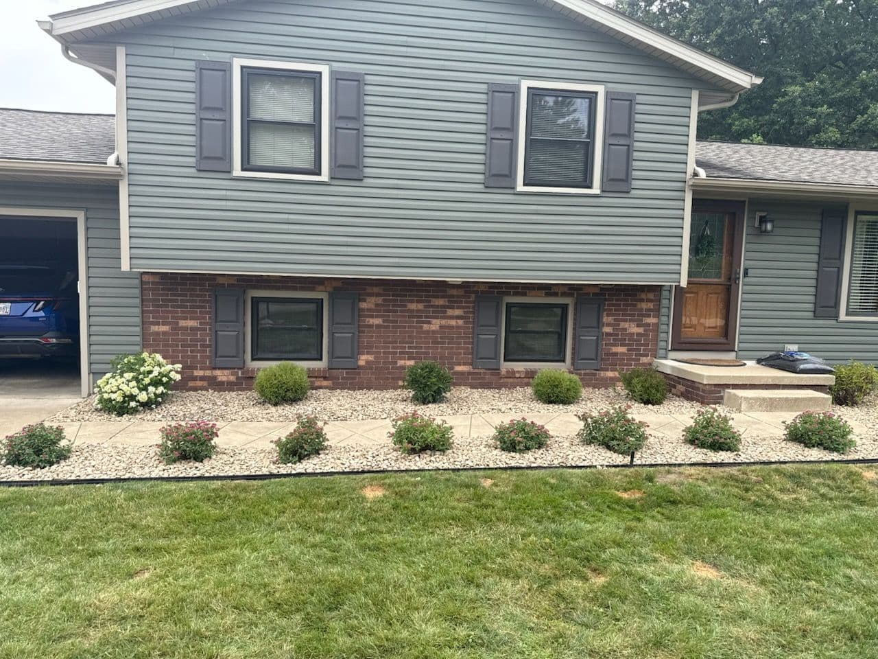Stunning Yard Transformation in North Canton image